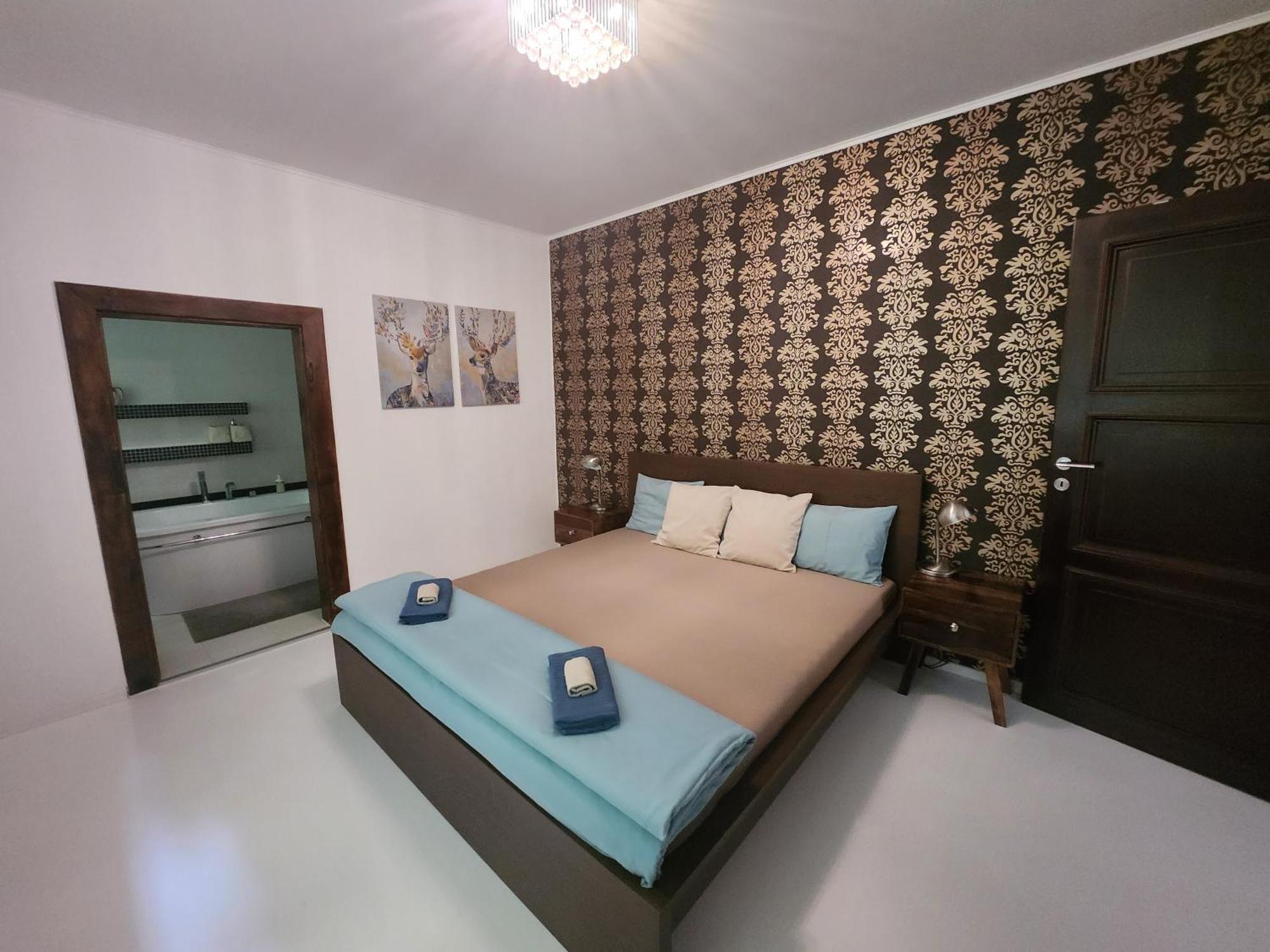 Apartman Julie Loket Exteriör bild